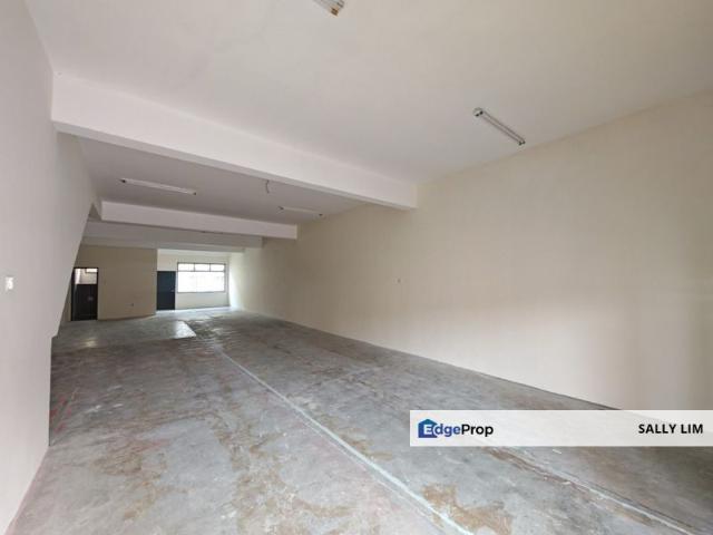 Shop for rent in Ulu Tiram, Johor
