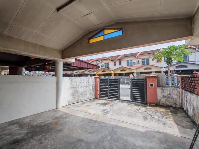 Terraced House for sale in Ulu Tiram, Johor