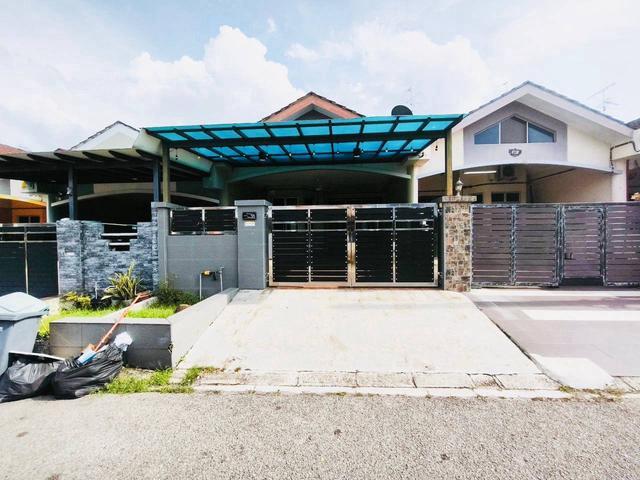 Terraced House for rent in Ulu Tiram, Johor