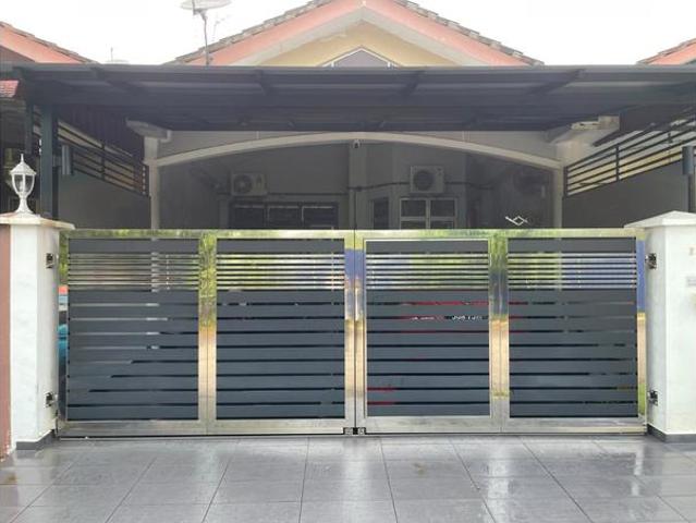 Terraced House for sale in Ulu Tiram, Johor