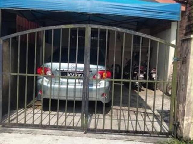 Terraced House for sale in Ulu Tiram, Johor