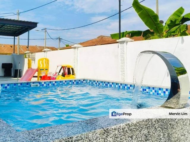 House for sale in Malaka