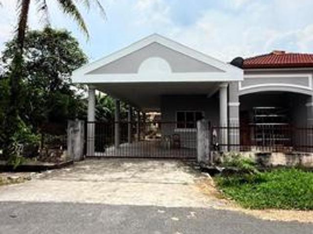 Terraced House for sale in Kuching, Sarawak