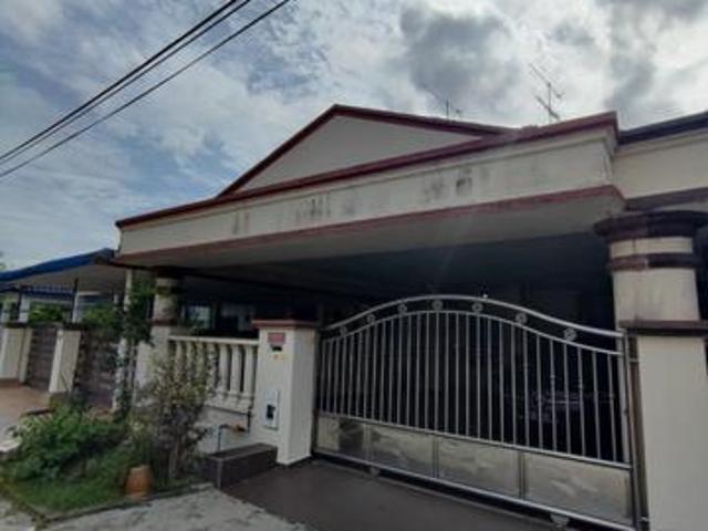 Terraced House for sale in Batu Pahat, Johor