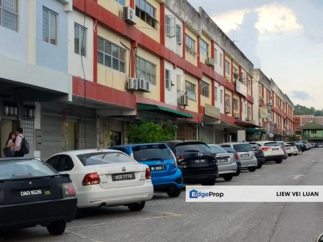 Shop for sale in Kajang, Langat