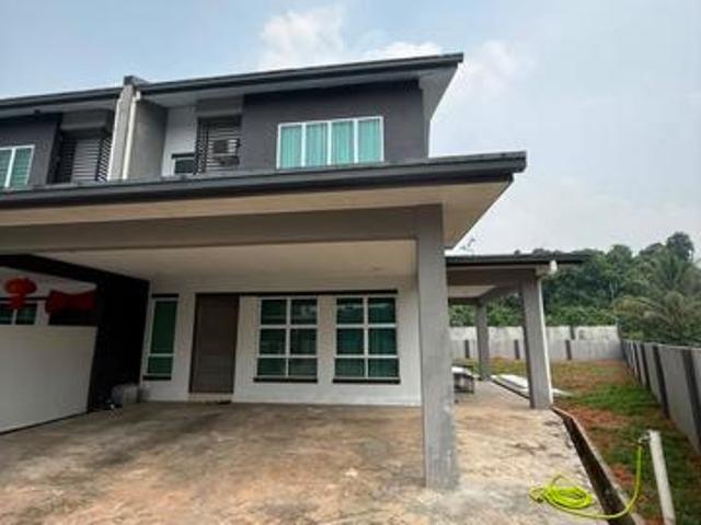 Terraced House for sale in Kuching, Bahagian Kuching