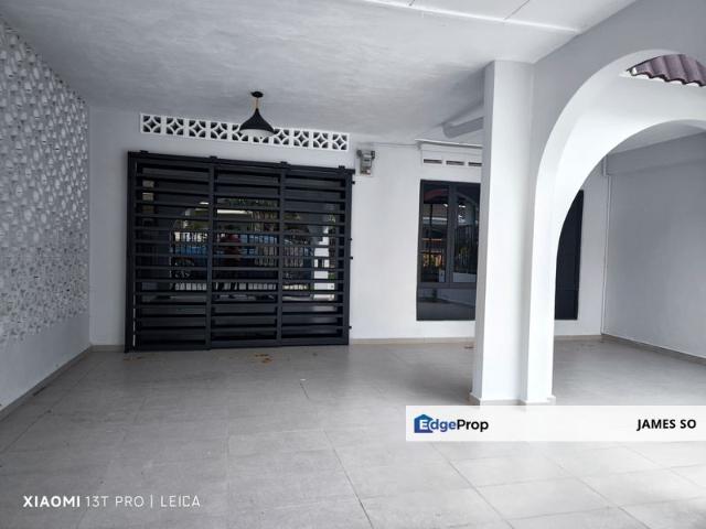 House for rent in Malaka