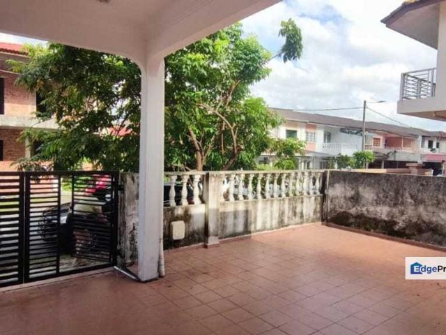 House for sale in Malaka