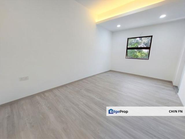 House for sale in Malaka