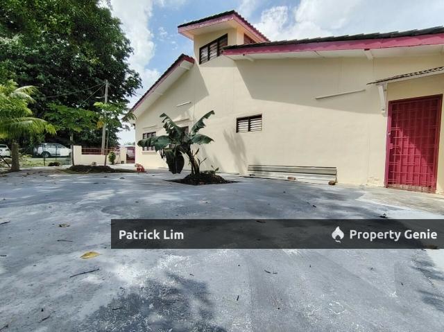 Terraced House for rent in Malaka