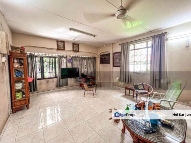 House for sale in Country Heights Damansara, Kuala Lumpur