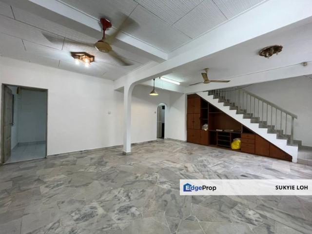 Shop for sale in Petaling, Subang Jaya