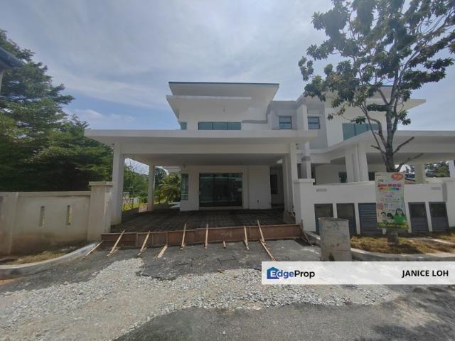 House for sale in Sendayan Village, Negeri Sembilan