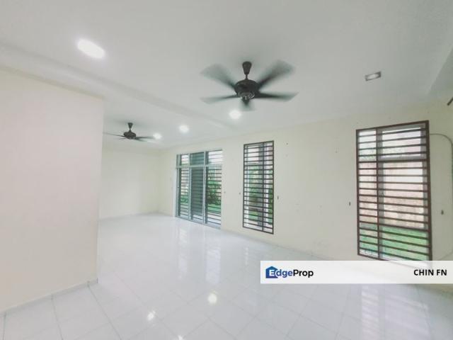 House for sale in Malaka