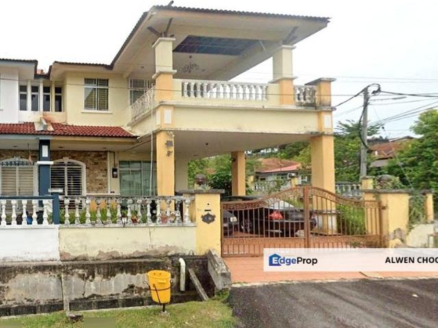 House for sale in Malaka