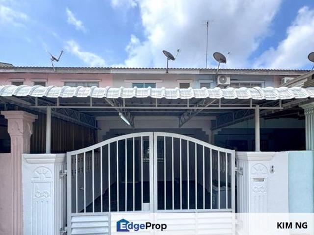 House for sale in Batu Pahat, Johor
