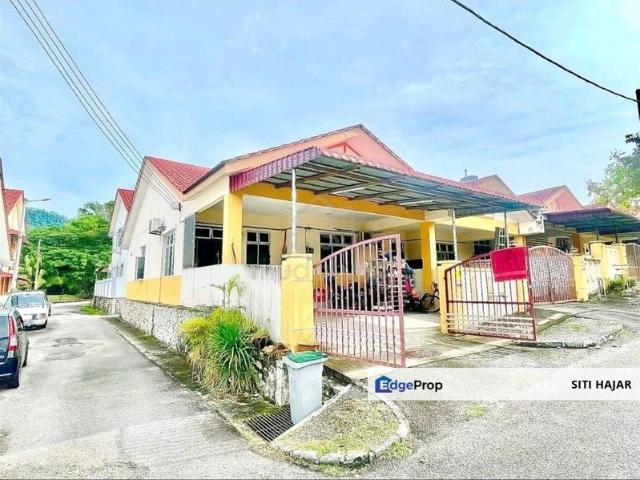 House for sale in Sendayan Village, Negeri Sembilan