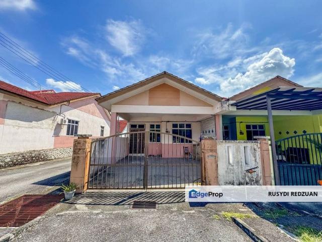 House for sale in Sendayan Village, Negeri Sembilan
