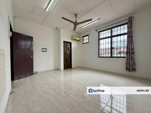 Warehouse for sale in Kulai, Johor