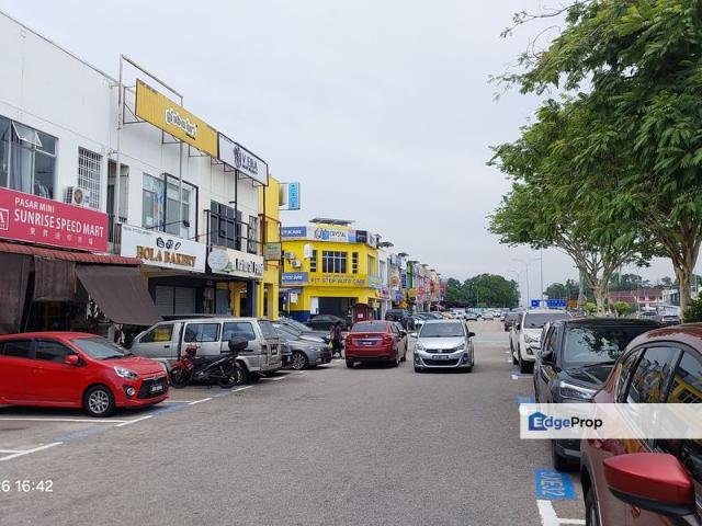 Shop for rent in Bukit Ledang, Johor