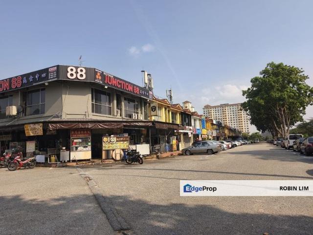 Shop for rent in Bukit Ledang, Johor