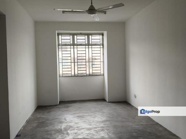 Flat for sale in Pulai, Bukit Ledang