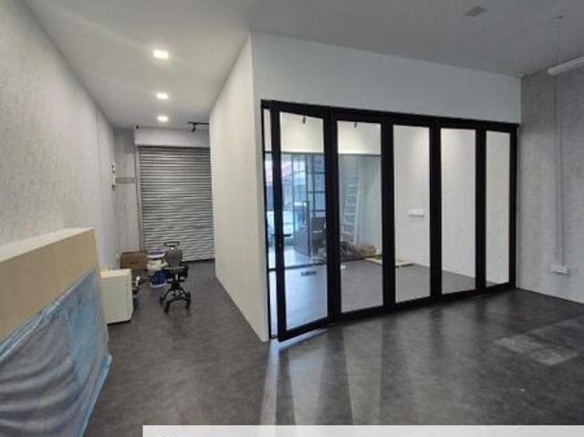 Shop for rent in Bukit Ledang, Johor