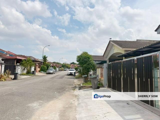 House for sale in Pulai, Bukit Ledang