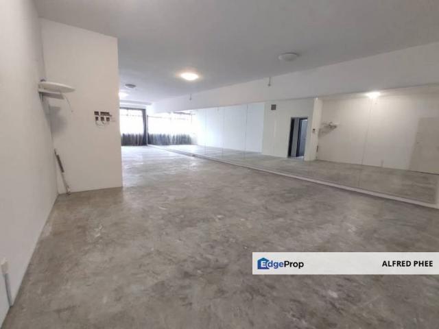 Shop for rent in Bukit Ledang, Johor