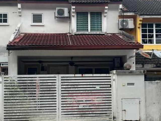 Terraced House for sale in Langat, Selangor