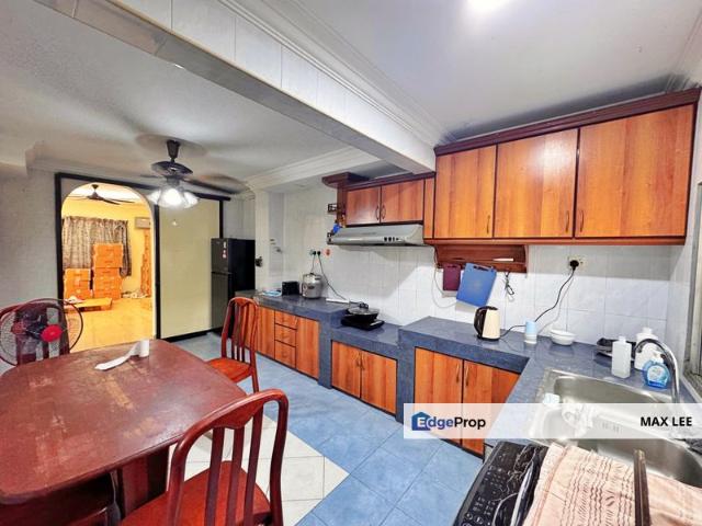 House for sale in Country Heights Damansara, Kuala Lumpur
