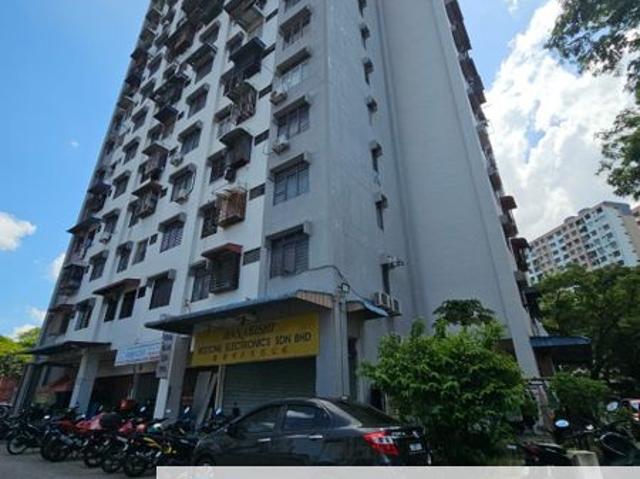 Shop for sale in Mukim 13, Georgetown