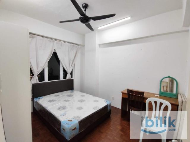 Room for rent in Mukim 13, Georgetown