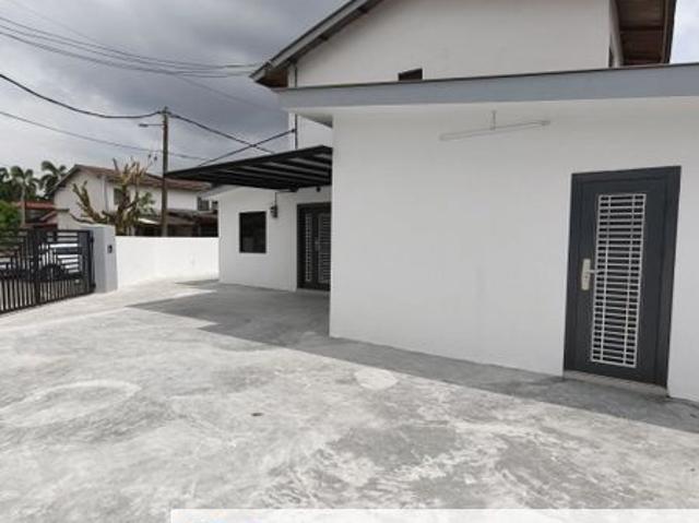 House for sale in Ulu Tiram, Johor