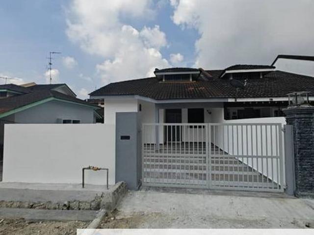 House for sale in Ulu Tiram, Johor