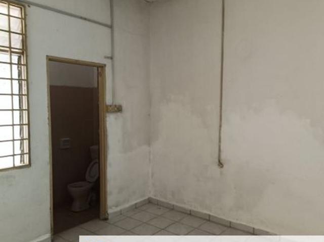 House for sale in Ulu Tiram, Johor