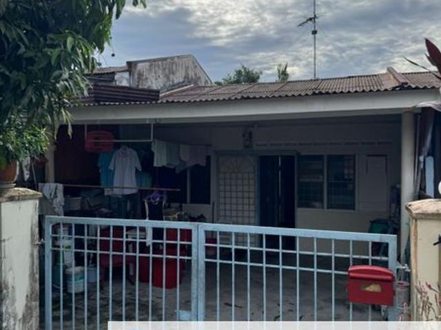 House for sale in Ulu Tiram, Johor