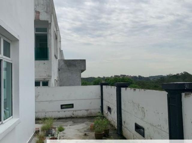 House for sale in Ulu Tiram, Johor