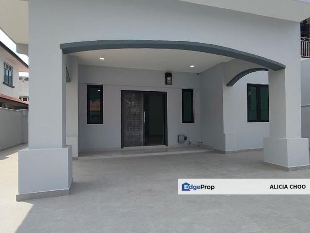House for sale in Ulu Tiram, Johor