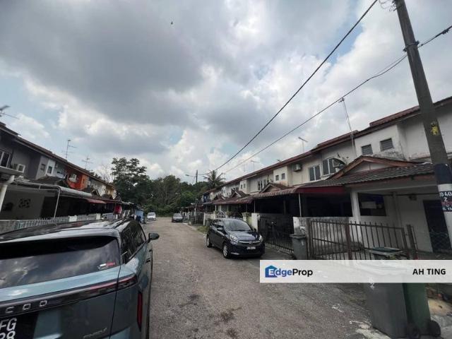 House for rent in Ulu Tiram, Johor