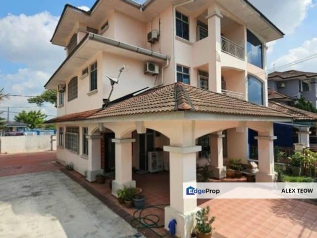 House for sale in Ulu Tiram, Johor
