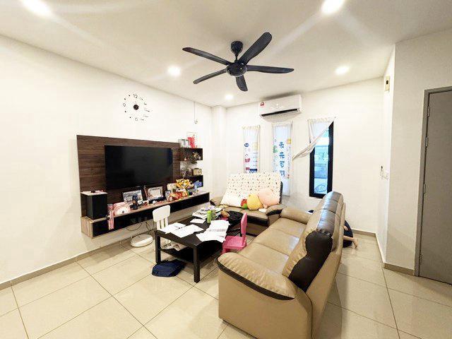 Terraced House for sale in Ulu Tiram, Johor