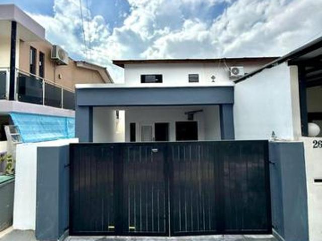 Terraced House for sale in Ulu Tiram, Johor