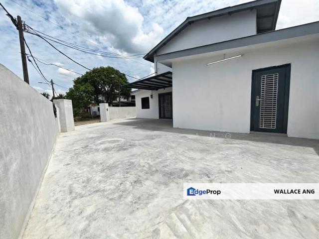 House for sale in Ulu Tiram, Johor