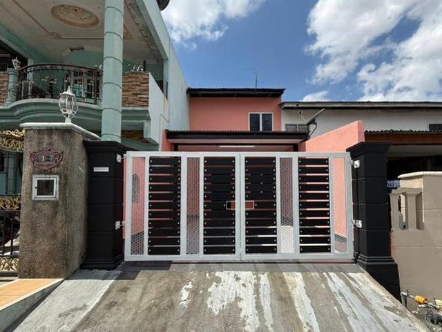 Terraced House for sale in Ulu Tiram, Johor