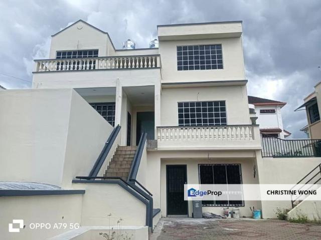 House for sale in Sendayan Village, Negeri Sembilan