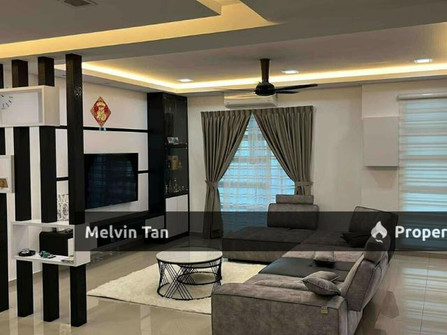 Terraced House for sale in Malaka