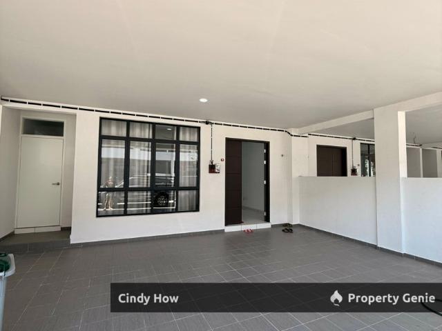 Terraced House for rent in Malaka