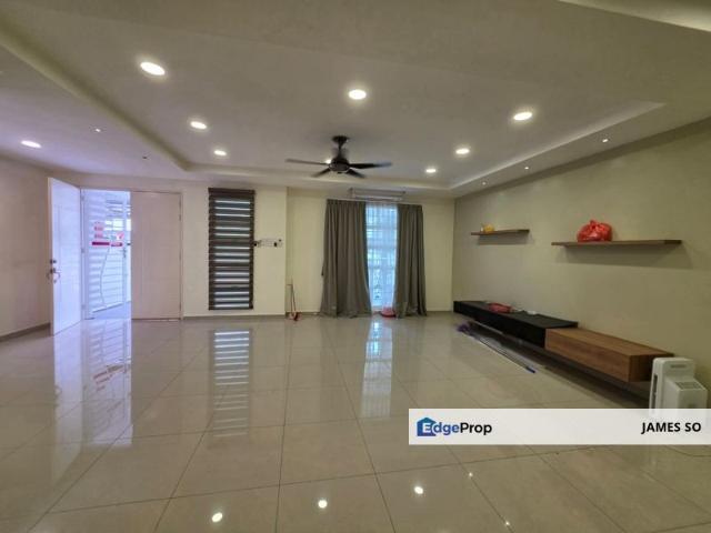 House for sale in Malaka