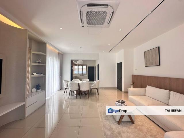 House for sale in Malaka